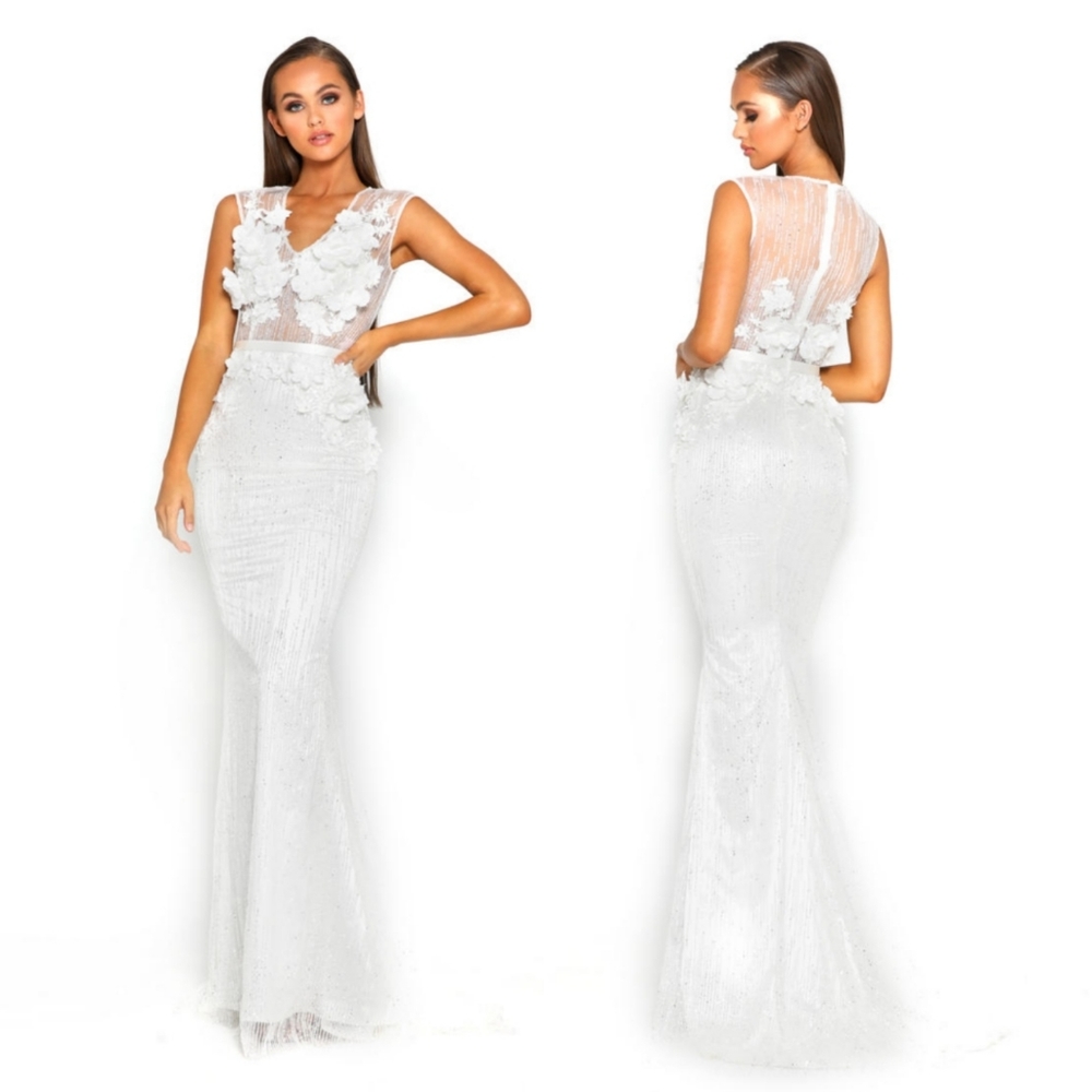 Portia & Scarlett | Sparkly Glitter 3D Floral Gown White Style PS2015 NEW Size 2